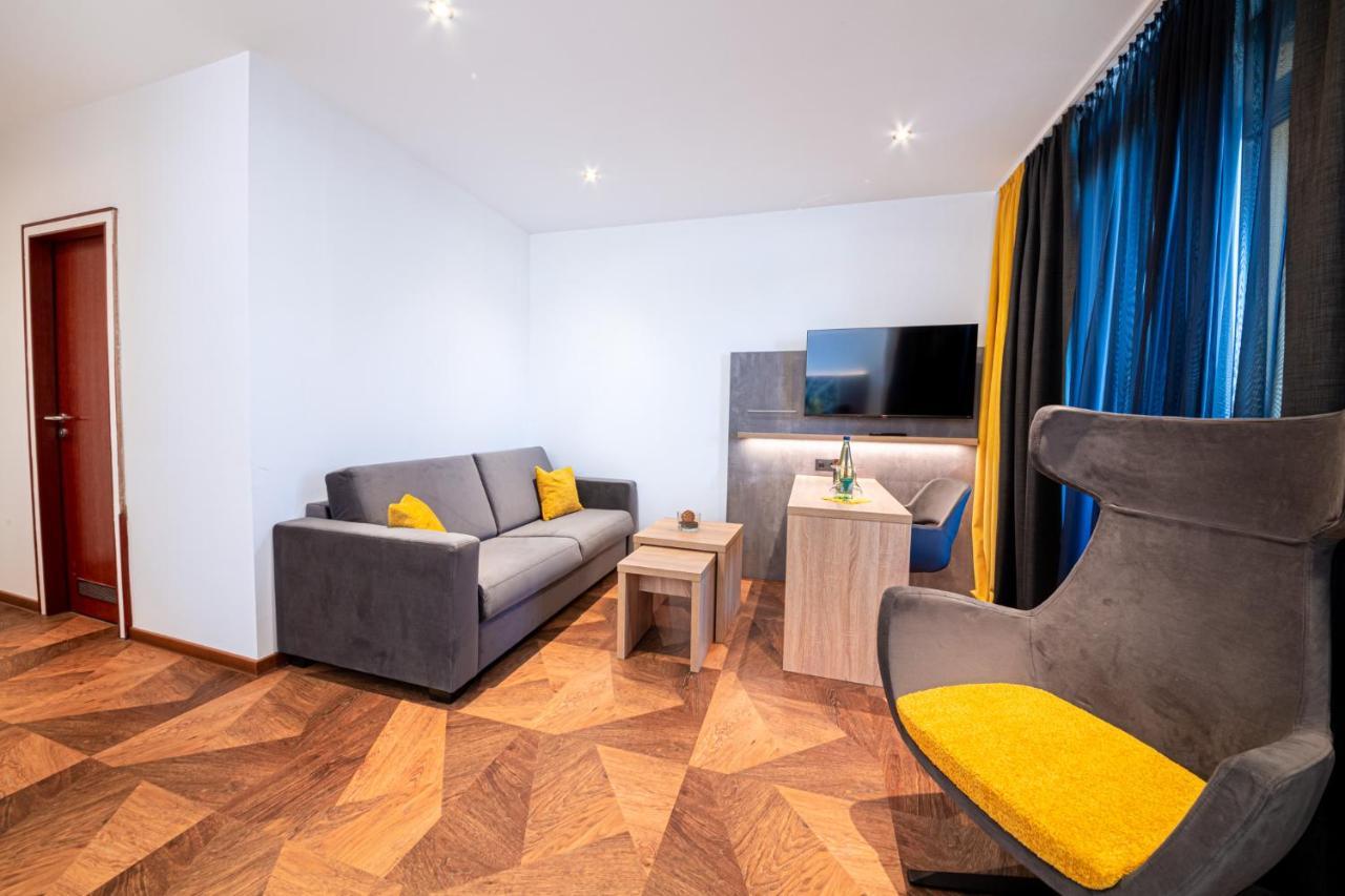 Arotel Best Living Nuernberg Экстерьер фото