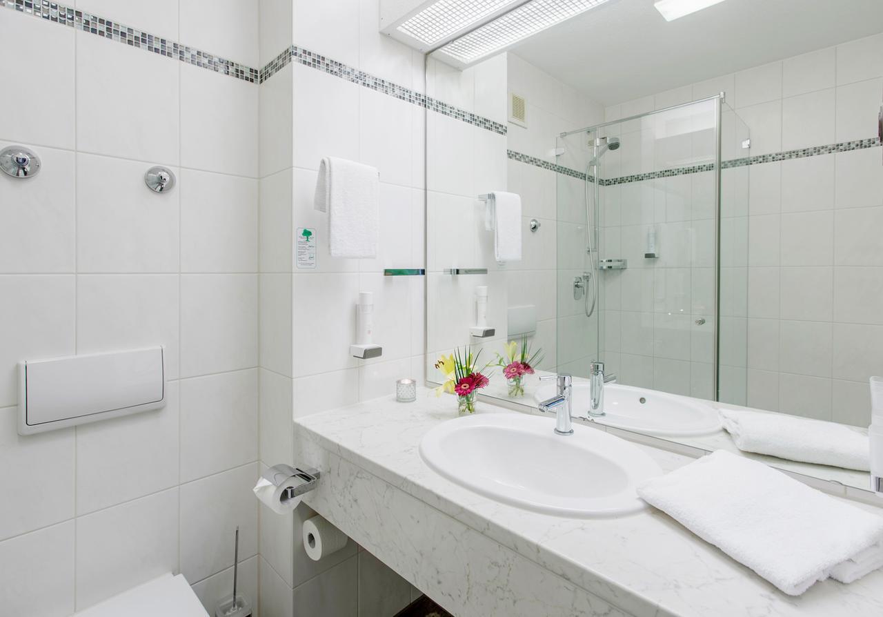 Arotel Best Living Nuernberg Экстерьер фото