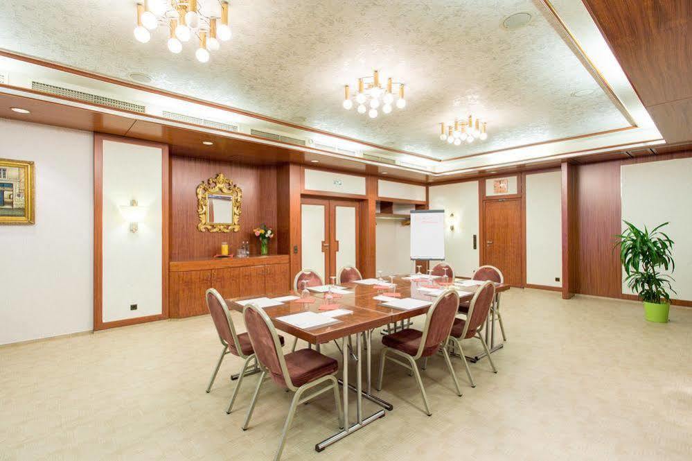 Arotel Best Living Nuernberg Экстерьер фото